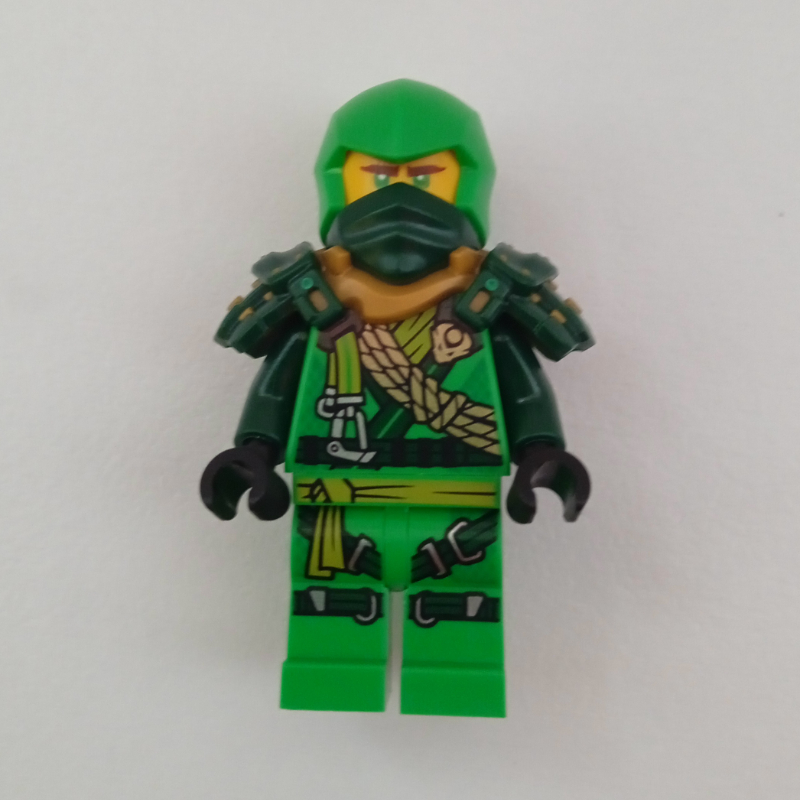 Lego Lloyd, Heavy Shoulder Guard