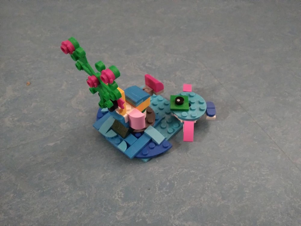 Lego Under water fish and algea