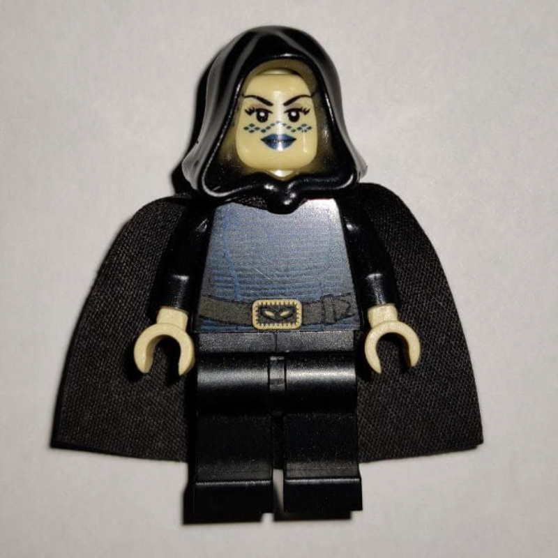Lego Barriss Offee, Black Hood and Cape