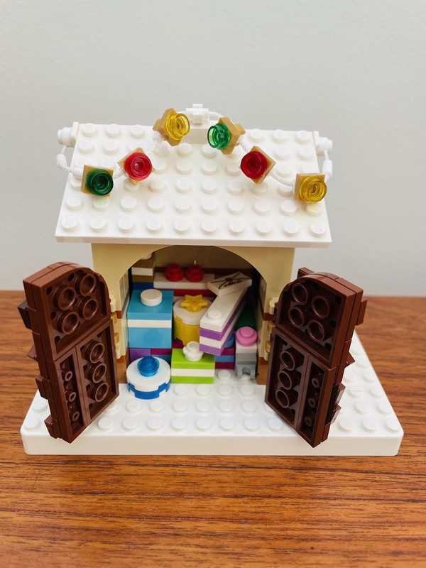 Lego Christmas Gift Shed