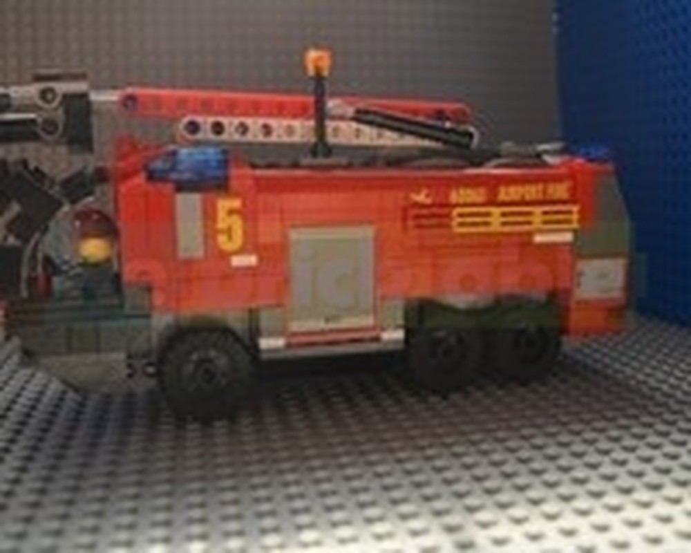 Lego ARFF Rosenbauer PANTHER 6x6 (Airport Fire Truck)