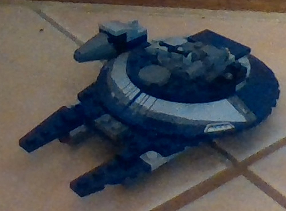 Lego mini millenium falcon