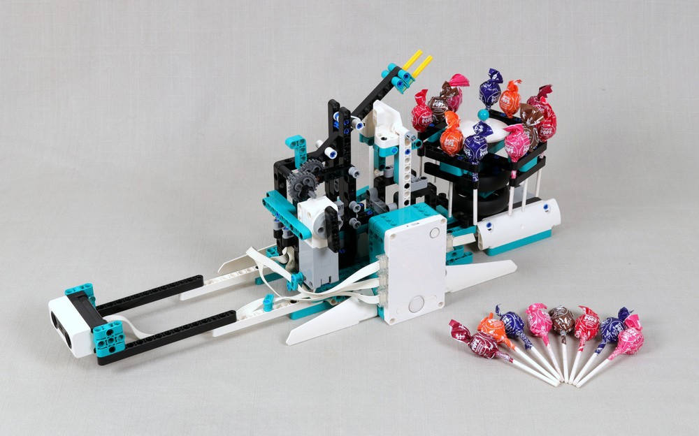 Lego Lollipop Launcher