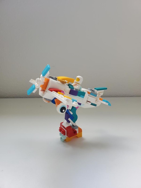 Lego 31140 Alt Build- Magical Airplane