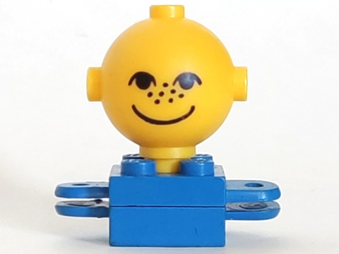 Lego Homemaker Figure / Maxifigure Torso Assembly with Yellow Head with Black Eyes, Freckles, and Smile Pattern (792c03 / 685px3)