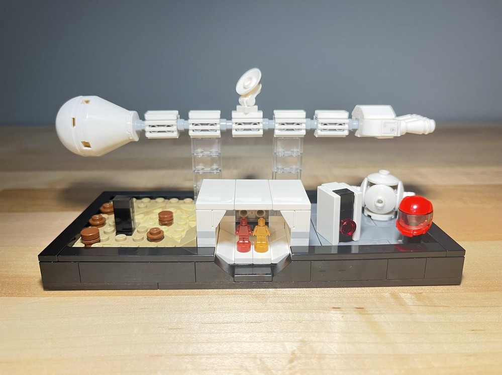 Lego 2001: A Space Odyssey Diorama
