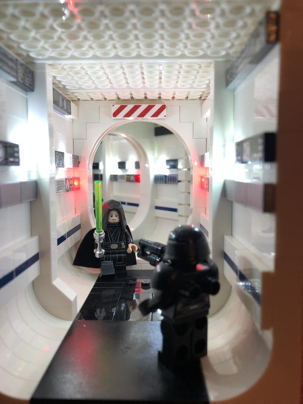 Lego Star Wars tunnel diorama