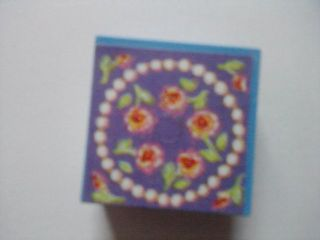 Lego Container, Box 3 1/2 x 3 1/2 x 1 1/3 with Hinged Lid with Necklace and Roses on Blue Background Pattern (Sticker) - Set 3114