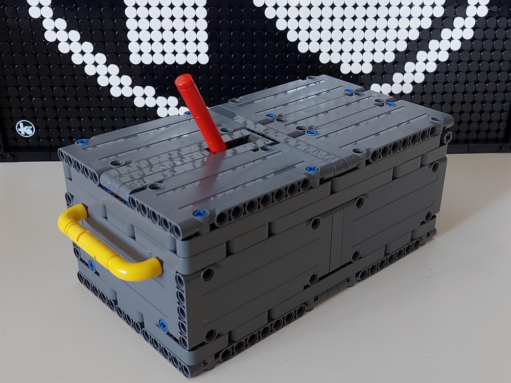 Lego Useless box v.6 with Lego PF Servo motor