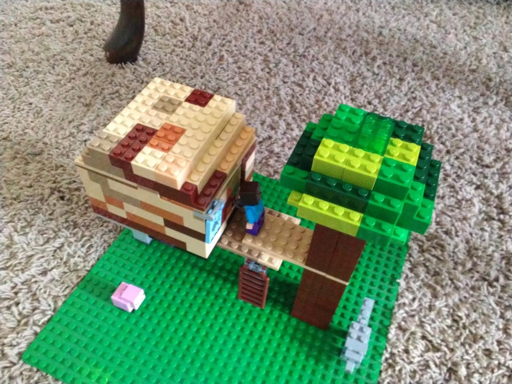 Lego Jungle treehouse