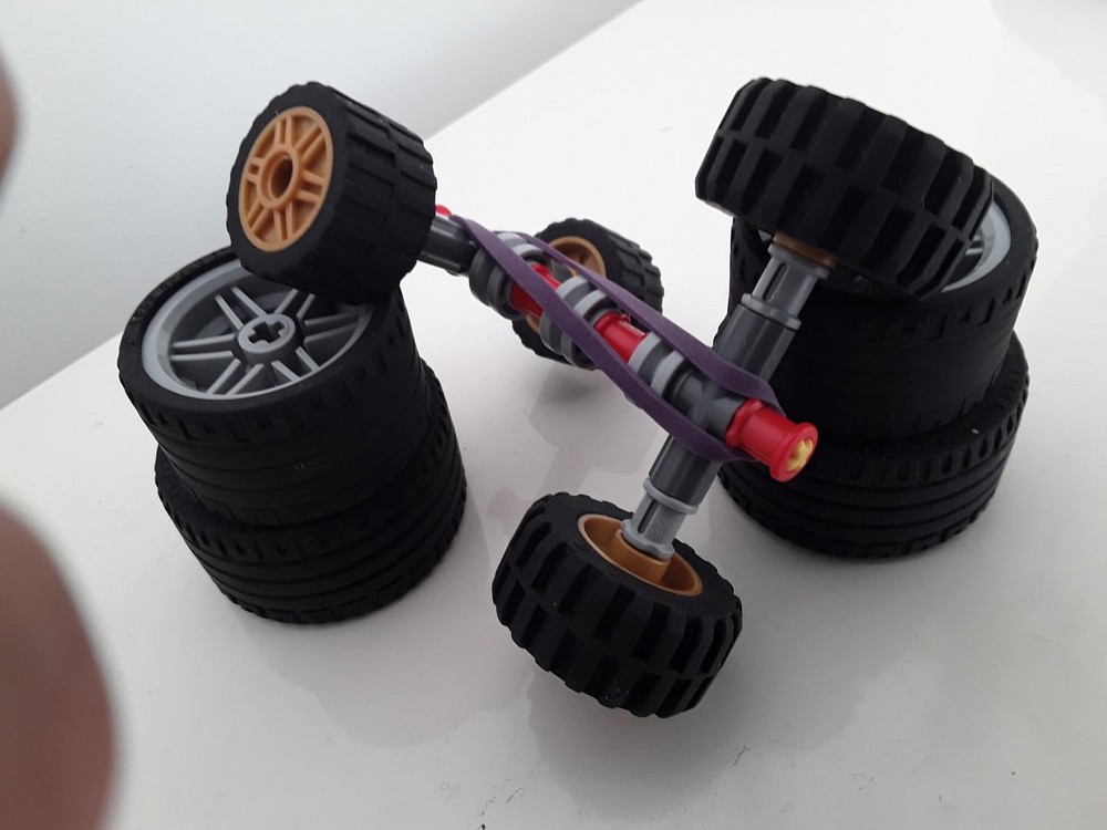 Lego Mini pendular suspension #2