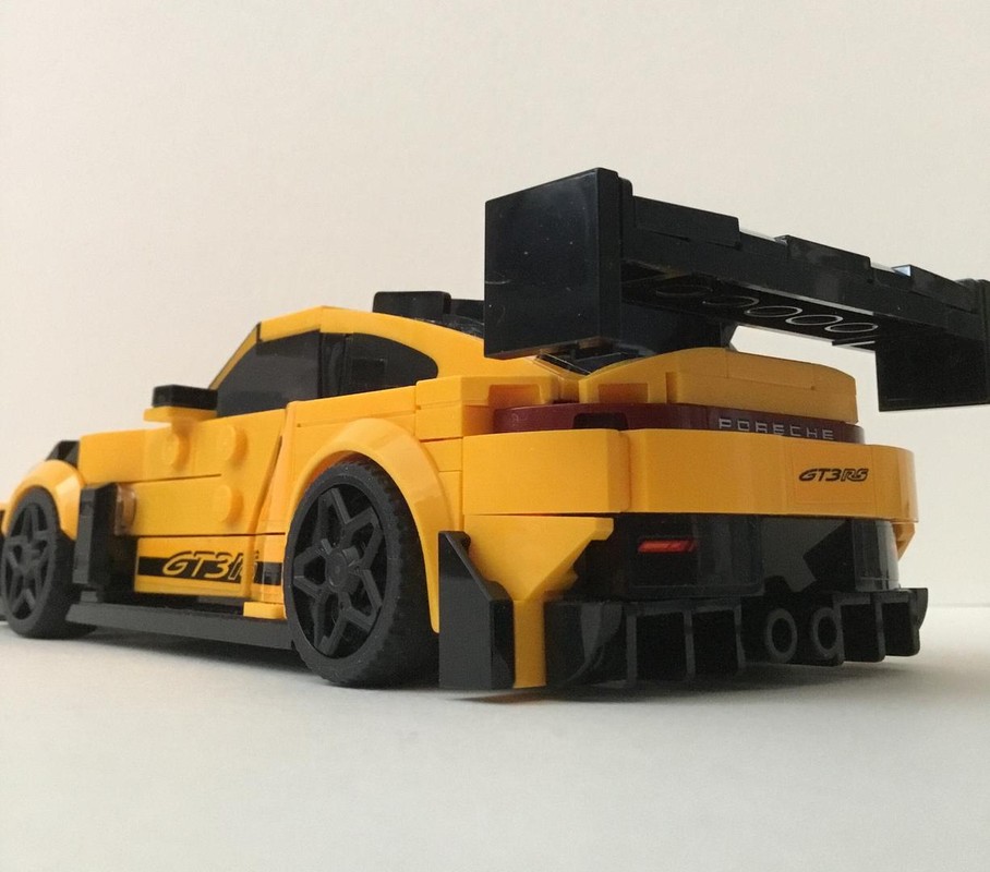 Lego Porsche 911 (992) GT3 RS Manthey Kit
