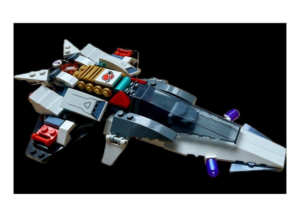 Lego Crimson Echo spaceship