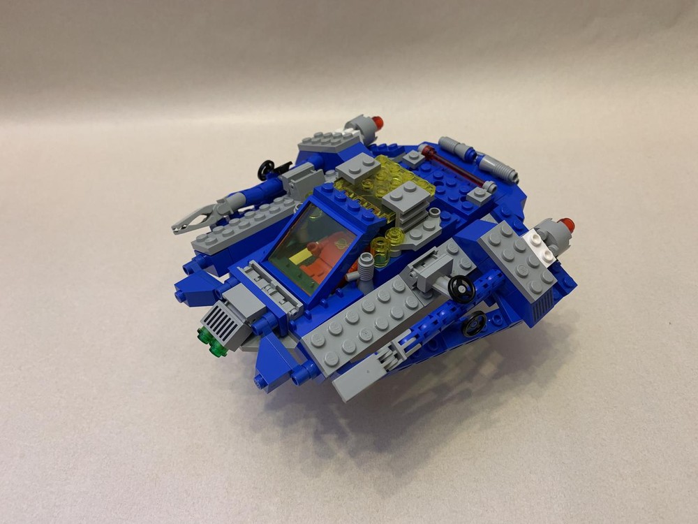 Lego Robot Command Airspeeder