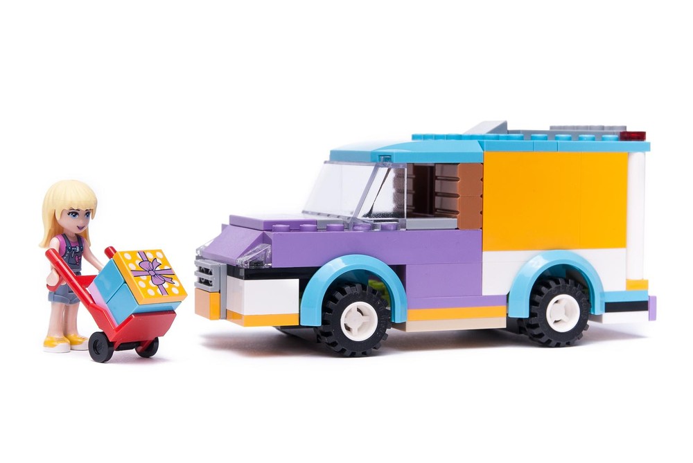 Lego 41310 different gift van