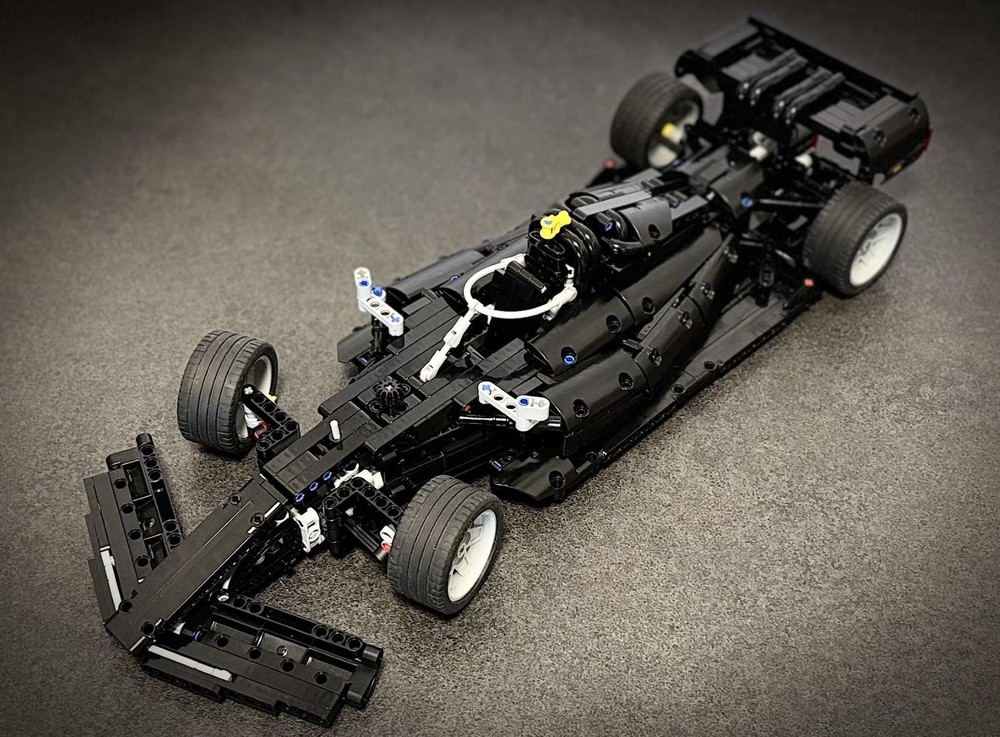 Lego Formula 1 Car - 42111