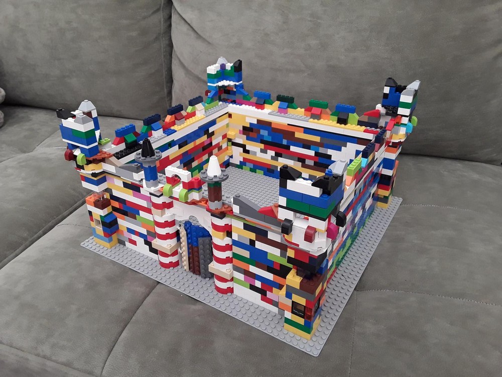 Lego Free Castle