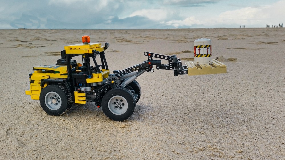 Lego volvo L50H wheel loader in 1:21 scale