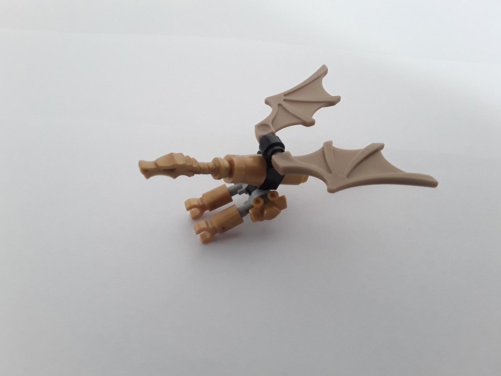 Lego Golden Dragon (Nano)