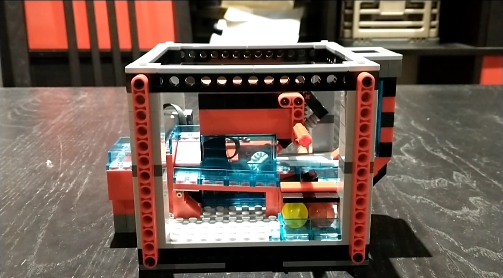 Lego GBC Stackable Miniloop #1: Crooked Sweeper