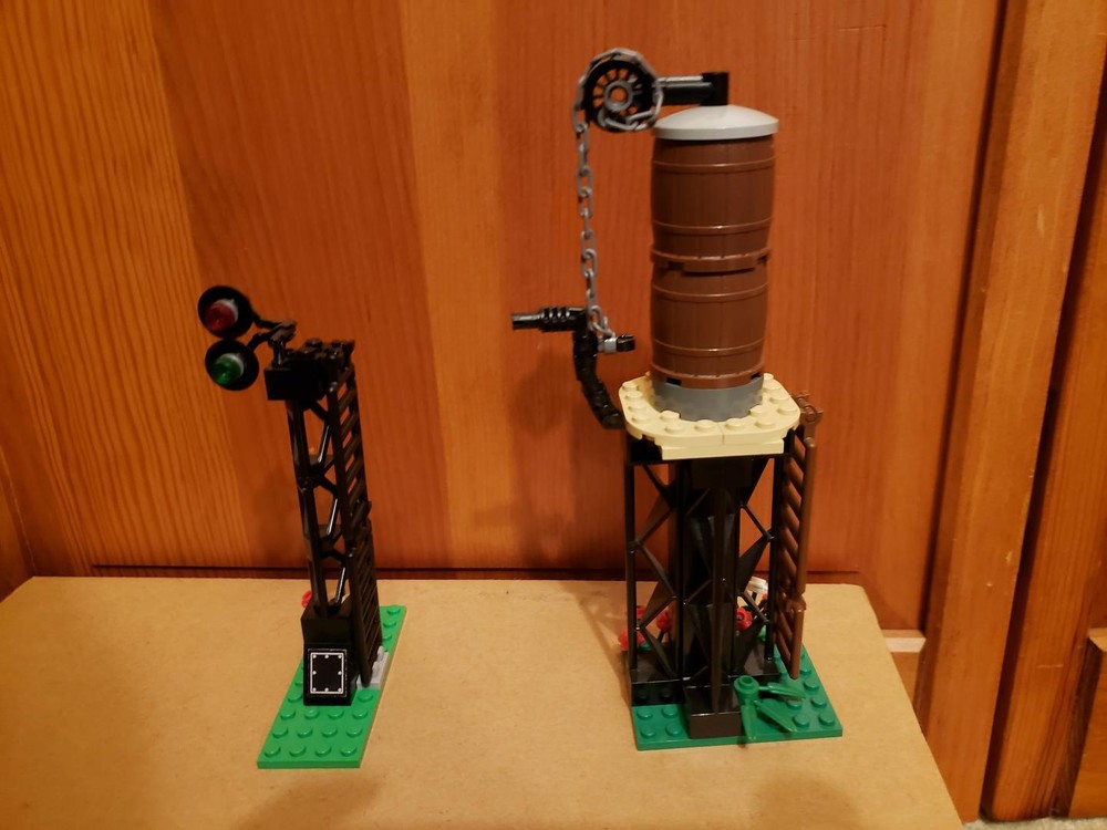 Lego Trackside Water Tower and Signal
