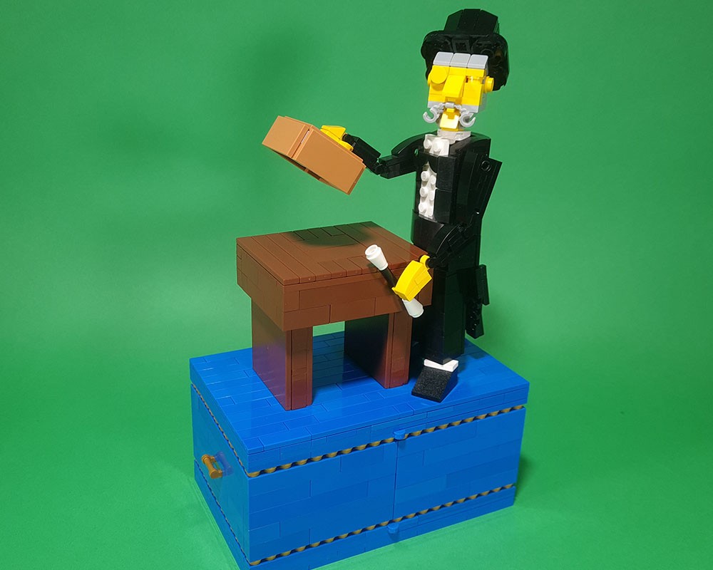 Lego Coin Bank Magician, a LEGO Automaton