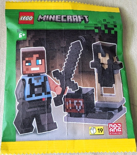 Lego Smith with Smithing Table, Netherite Armor and Armor Stand