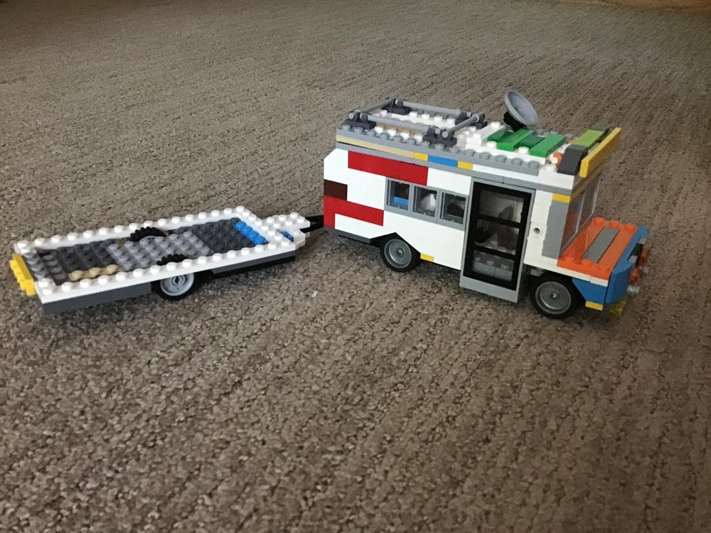 Lego Hobo bus camper