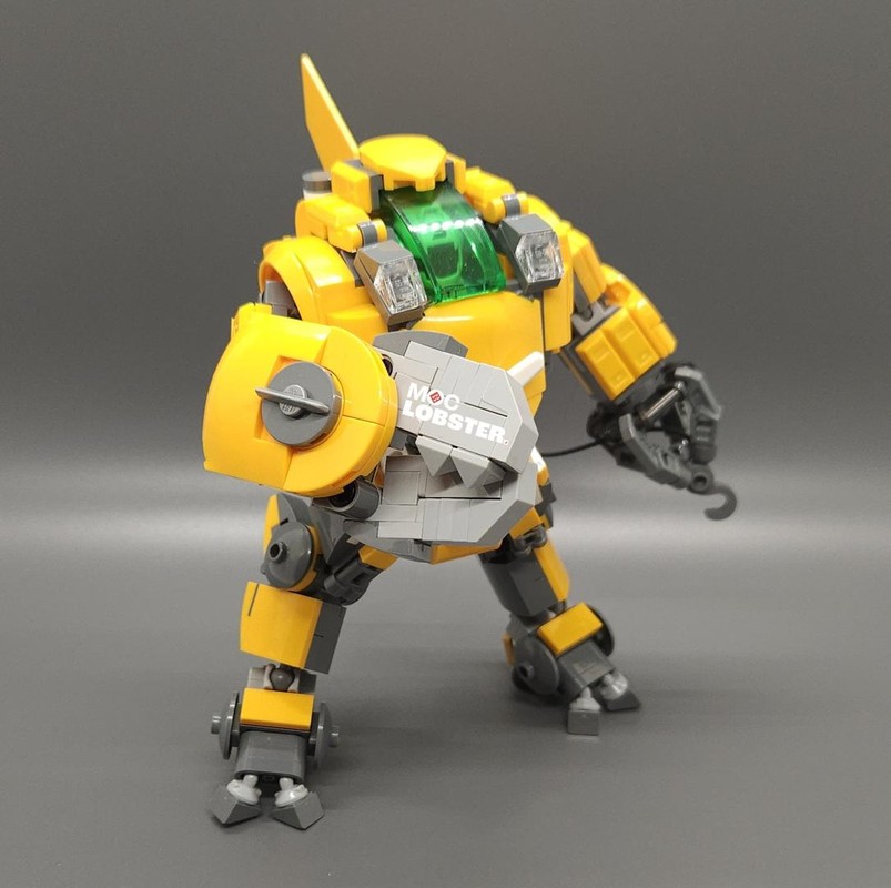 Lego XR-08 'Goldfish' Rescue Suit