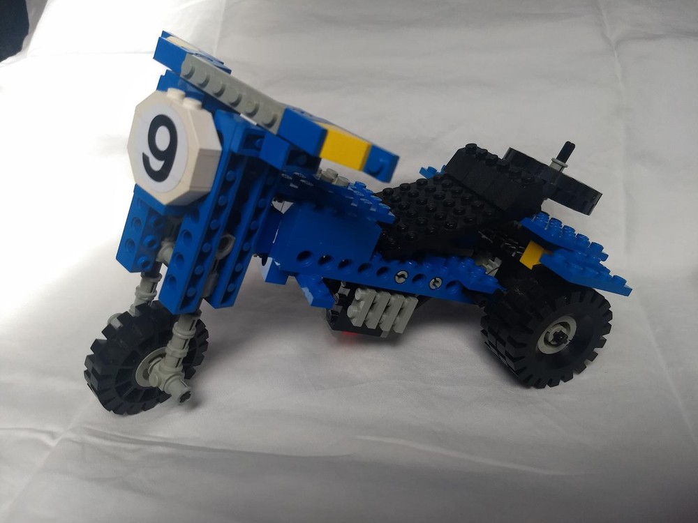 Lego Trike (854-1 alternative build)