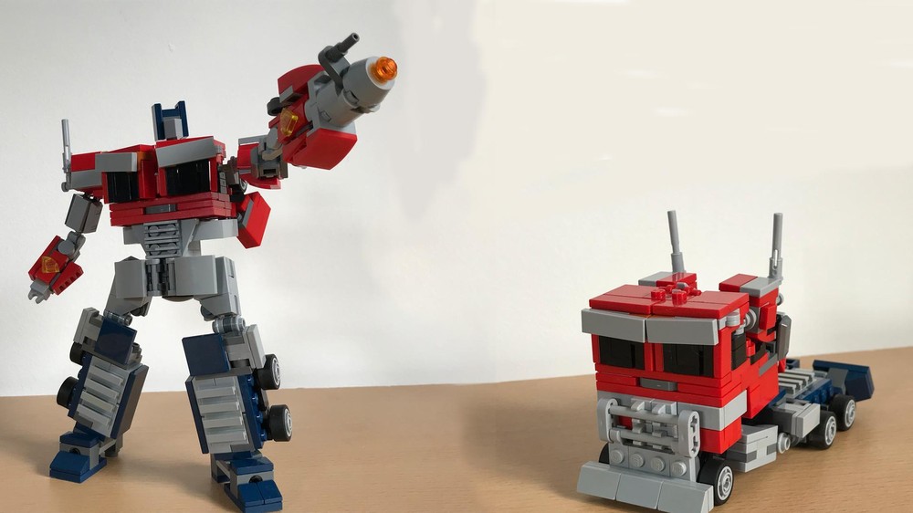 Lego Transformable Optimus Prime (rise of the beasts)