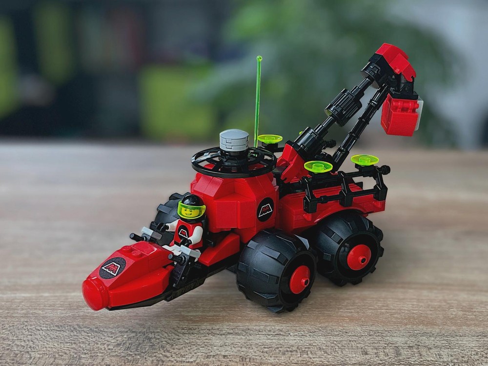 Lego M:Tron - Celestial Forager (6896) remake