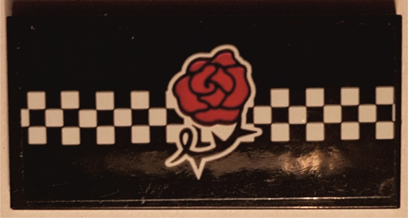 Lego Tile 2 x 4 with Red Rose and White Checkered Stripe Pattern (Sticker) - Set 41352 / Black