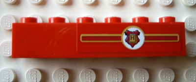 Lego Brick 1 x 6 with Hogwarts Coat of Arms Pattern Right of Center for Model Left Side (Sticker) - Set 10132