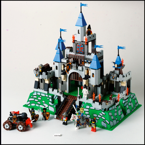 Lego King Leo's Castle