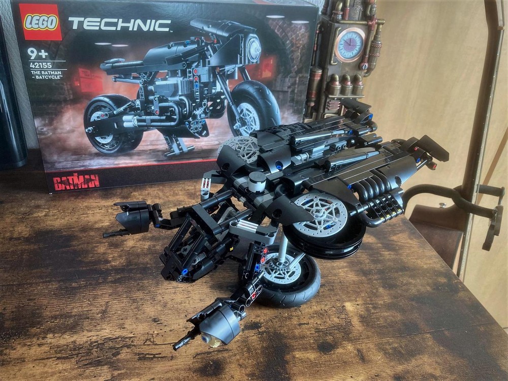 Lego Technic The Dark Knight Rises "The Bat"