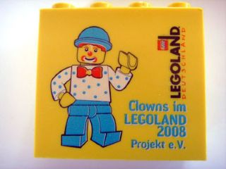 Lego Brick 2 x 4 x 3 with Legoland Deutschland Clowns im Legoland 2008 Pattern