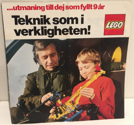 Lego 1977 Large Technic Swedish 18.5cm x 18.5cm with parchment inlays (98815-S)