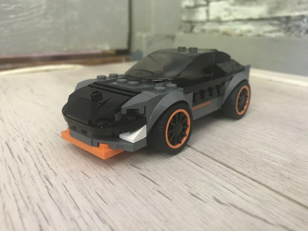 Lego jaguar/lamborghini inspired track racer
