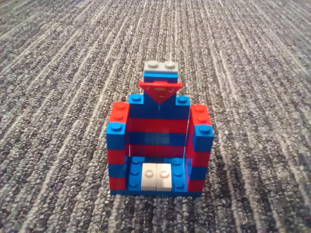 Lego Super man MIni fig stand