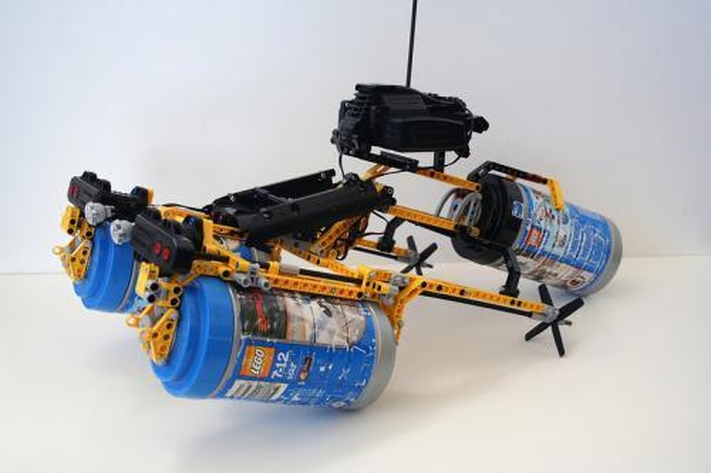 Lego Speedboat
