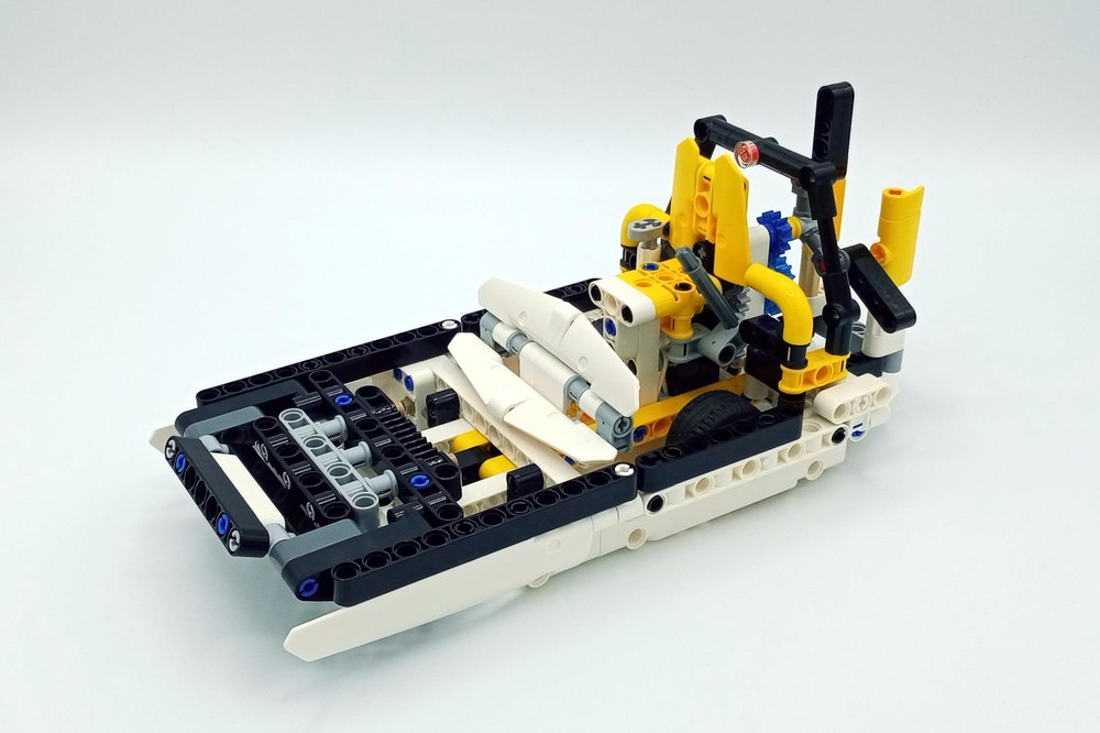 Lego 42198 Swamp Airboat