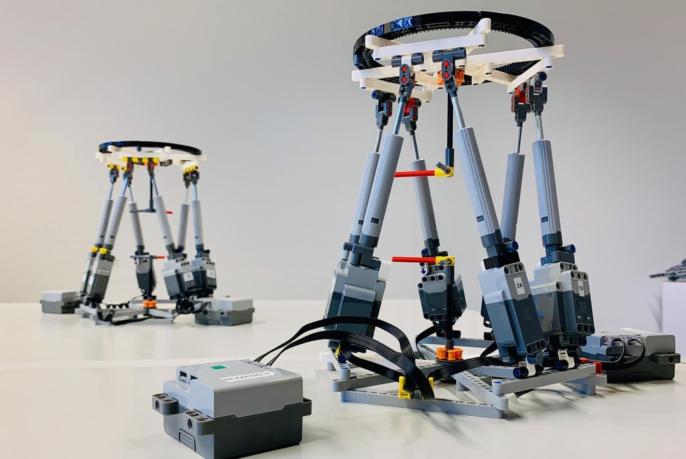 LEGO Technic Hexapod with kinematics