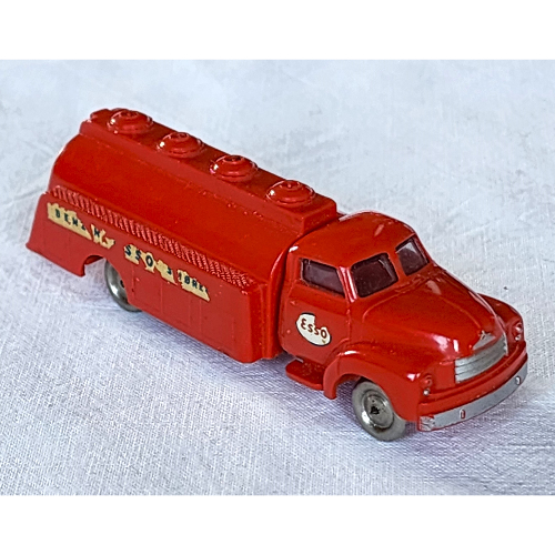 Lego HO Scale Bedford ESSO Tank Truck - Front Indicators / Red