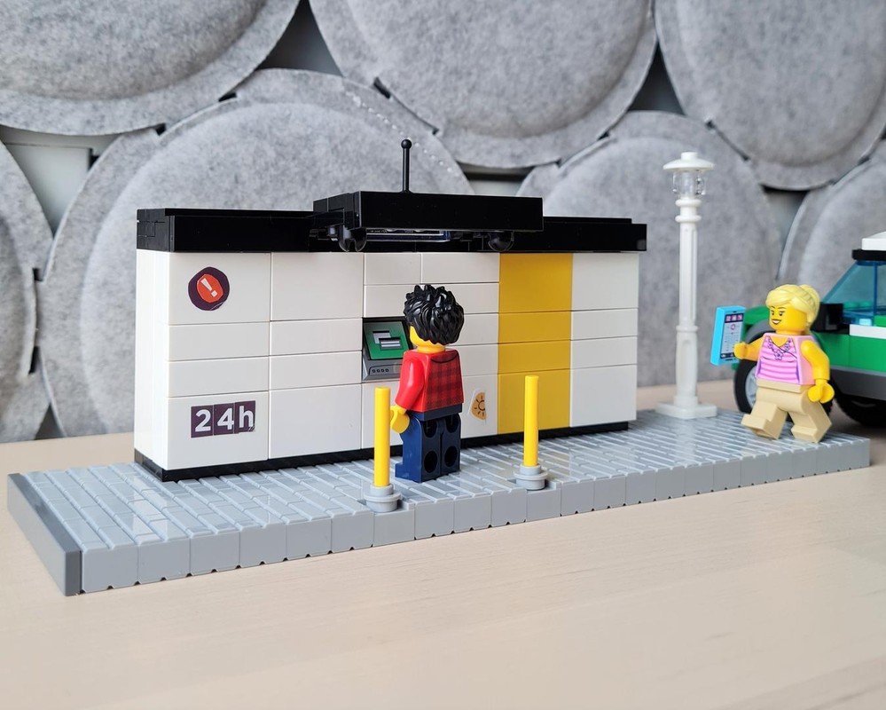 Lego Parcel Locker - self-service package pickup machine