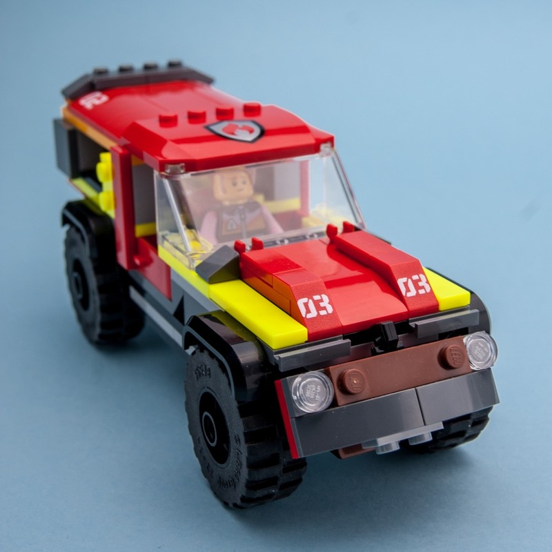 Lego 60412 SUV but it's different