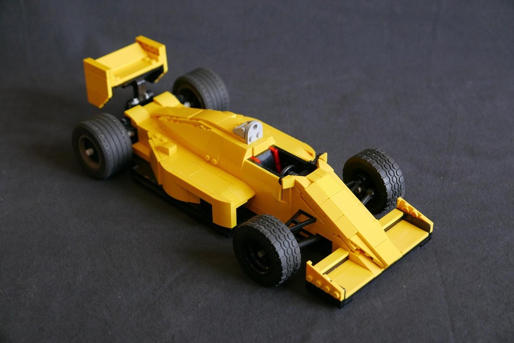 Lego Lotus 99T Formula 1 car