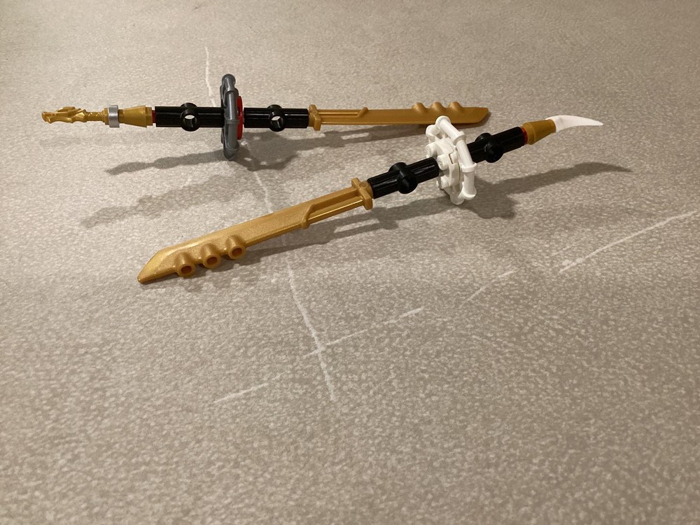 Lego Mech Part 1 swords