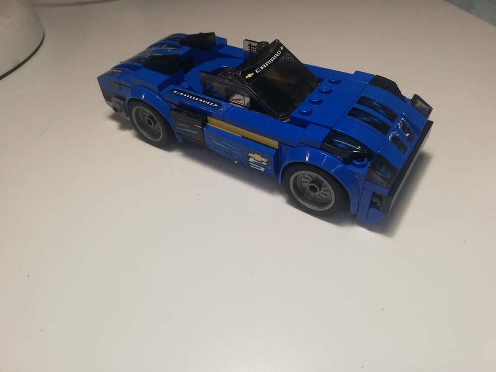 Lego Corvettish supercar