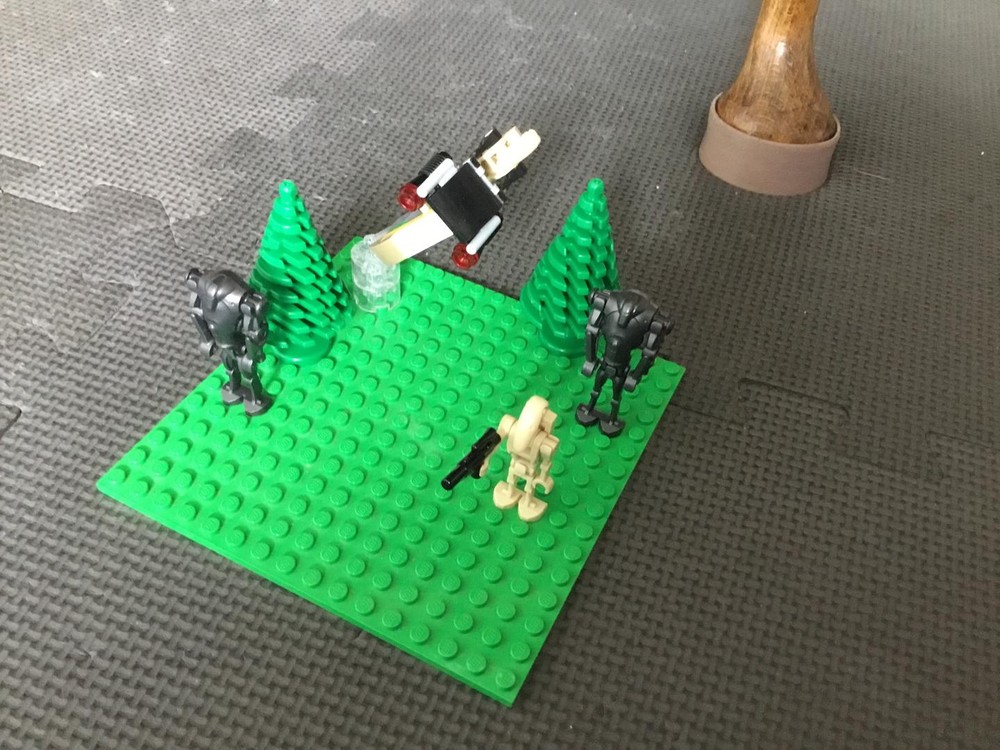 Lego STAT with rider + 1 battle droid+ 2 super battle droids